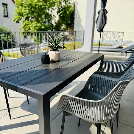 Niro I Design Apartment, Neubau, Dachterrasse, Parkplatz, Lage * Schwetzingen