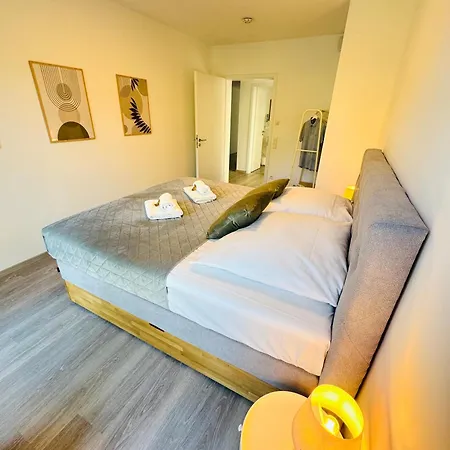 Niro I Design Apartment, Neubau, Dachterrasse, Parkplatz, Lage Schwetzingen