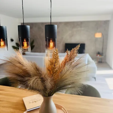 Niro I Design Apartment, Neubau, Dachterrasse, Parkplatz, Lage * Schwetzingen