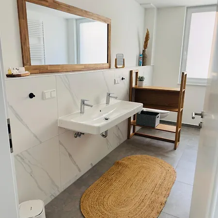 Niro I Design Apartment, Neubau, Dachterrasse, Parkplatz, Lage Apartamento