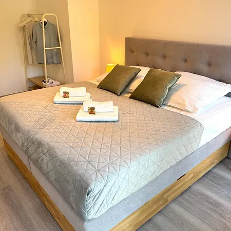 Niro I Design Apartment, Neubau, Dachterrasse, Parkplatz, Lage Apartamento *
