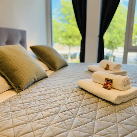 Apartamento Niro I Design Apartment, Neubau, Dachterrasse, Parkplatz, Lage Schwetzingen